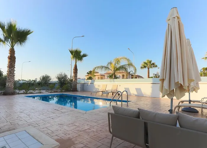 Pernera Gardens Villa *