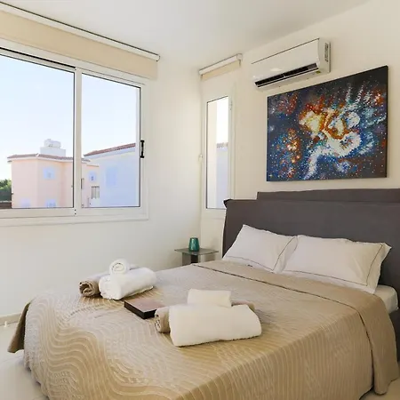 Pernera Gardens Willa