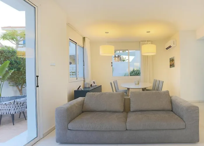 Pernera Gardens * Protaras