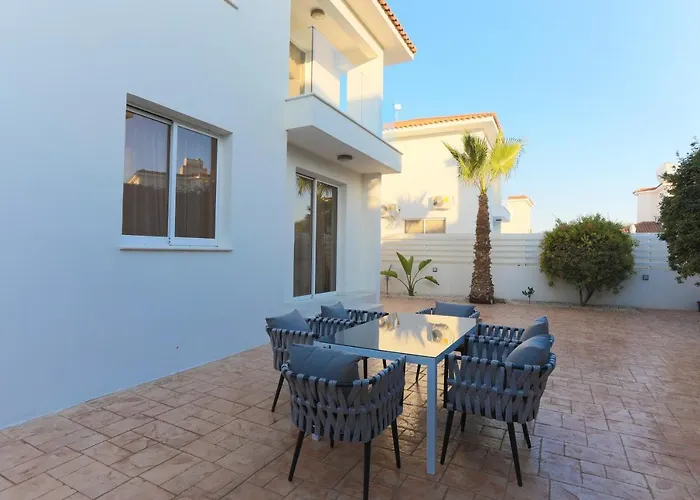 Pernera Gardens Protaras