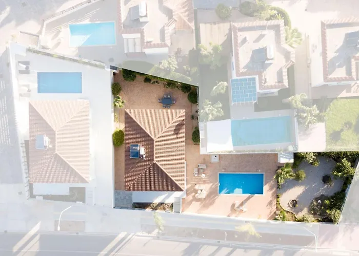 Pernera Gardens * Πρωταράς